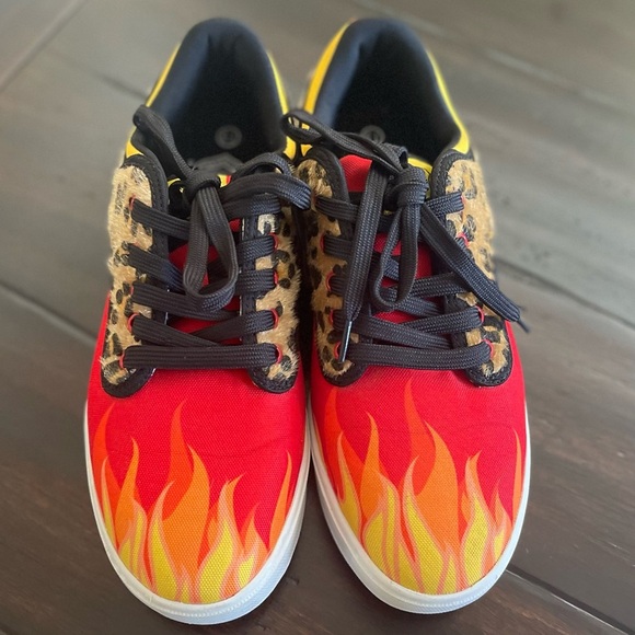 Vlado Spectro 3 Limited Edition Flames Men’s Sneakers - Picture 2 of 9